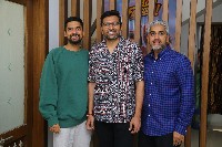Mem Famous Movie Producers Interview Photos